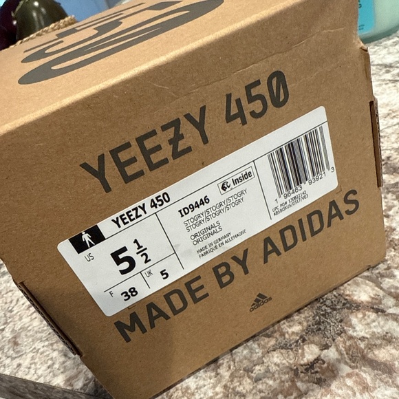 Yeezy 450 - Picture 1 of 3